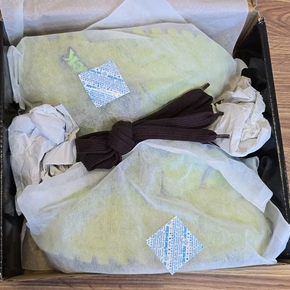 NIB DollsKill X Shrek Ogre Connection Platform Sneakers Size 8 Green&Brown - Picture 8 of 10